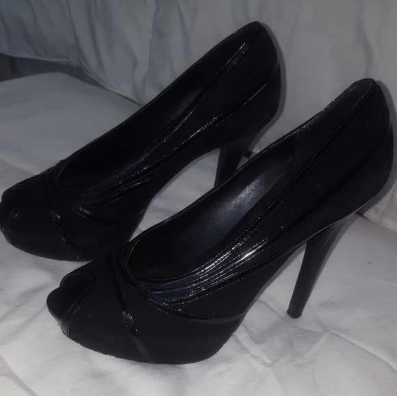 Jessica Simpson Classic Heels - Picture 2 of 3